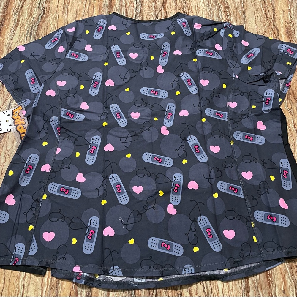 Hello Kitty - Picture 3 of 10